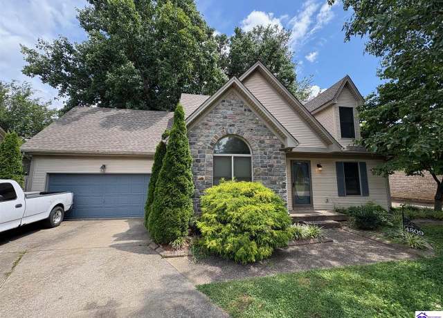 Property at 4809 Grecian Ct, Louisville, KY 40272, 3 beds, 2.5 baths