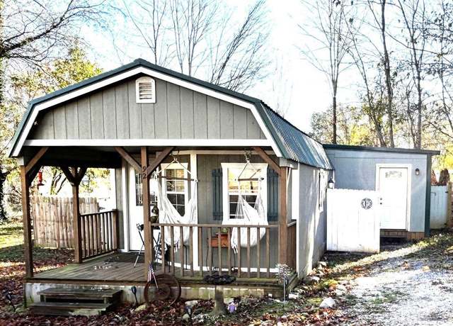 Property at 92 Reed Rd, Buffalo, KY 42716, 2 beds, 2 baths