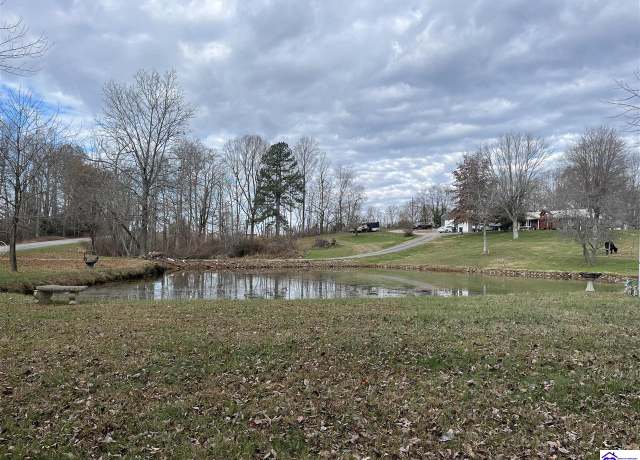 Property at 725 Summit Rd, Big Clifty, KY 42712, 3 beds, 3 baths