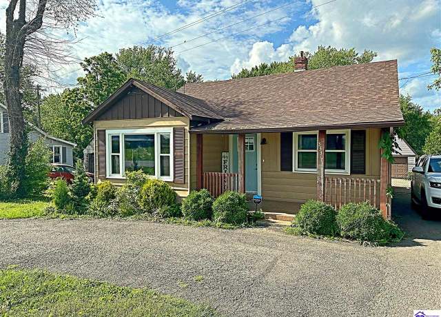 Property at 3330 Elkhorn Rd, Campbellsville, KY 42718, 4 beds, 1 bath