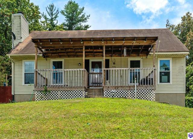 Property at 976 Woods Hollow Dr, Radcliff, KY 40160, 4 beds, 2 baths
