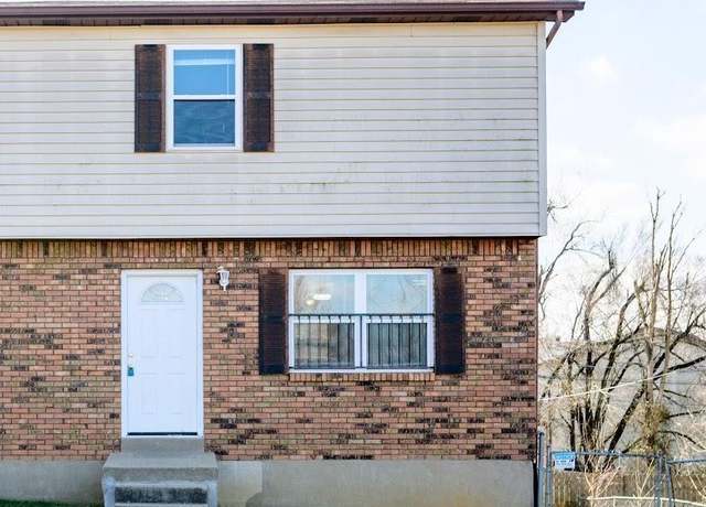 Property at 2918 Centennial Ave, Radcliff, KY 40160, 3 beds, 2 baths