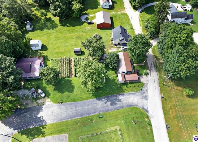 Property at 300 College St, Buffalo, KY 42716, 1 bed, 1 bath