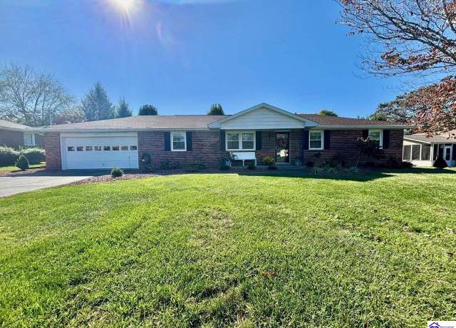 Property at 911 Gardenia Dr, Campbellsville, KY 42718, 2 beds, 2.5 baths