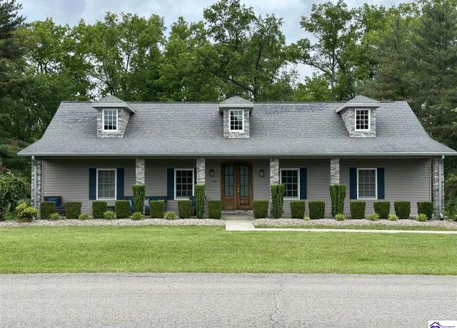 Property at 401 Forest Hills Dr, Campbellsville, KY 42718, 3 beds, 3.5 baths