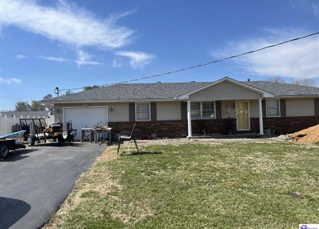Property at 905 Gardenia Dr, Campbellsville, KY 42718, 3 beds, 1.5 baths