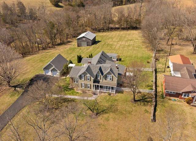 Property at 309 Campbellsville Rd, Greensburg, KY 42743, 4 beds, 2.5 baths