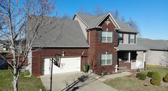 Photo of 204 Sangria Dr, Vine Grove, KY 40175