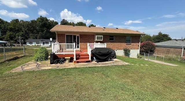 Photo of 161 Kentucky Cir, Radcliff, KY 40160
