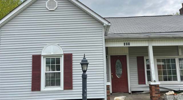Photo of 321 S Greensburg St, Hodgenville, KY 42748