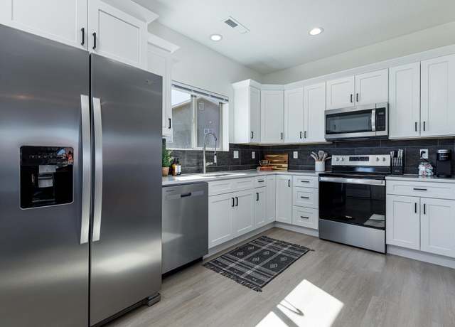 Property at 4170 E Mountain Vw Dr, Kanab, UT 84741, 3 beds, 2 baths