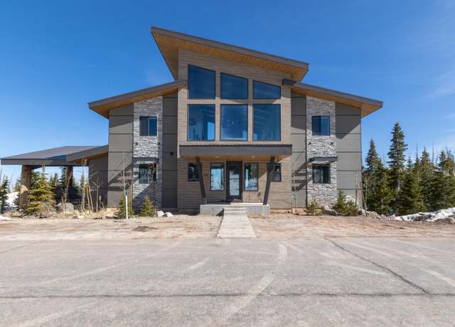 Property at 819 E Autumn Dr, Brian Head, UT 84719, 7 beds, 6 baths