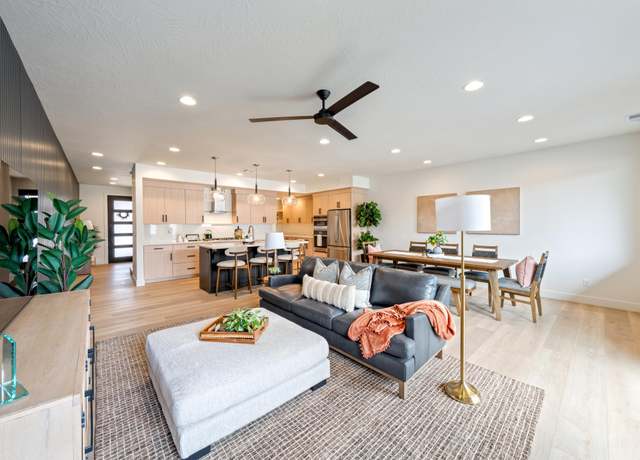 Property at 1624 W Ledges Pkwy #133, St George, UT 84770, 3 beds, 4 baths