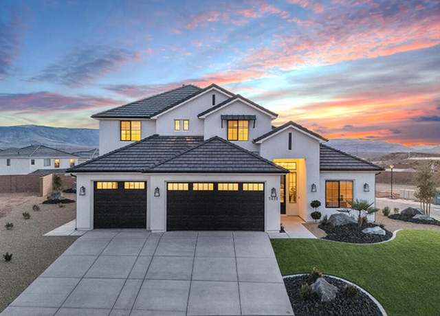 Property at 1418 Hayrocks Dr, St George, UT 84790, 6 beds, 4 baths