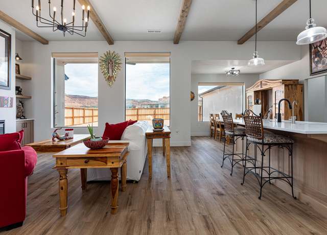 Property at 3120 E Kason Ct, Kanab, UT 84741, 4 beds, 3 baths