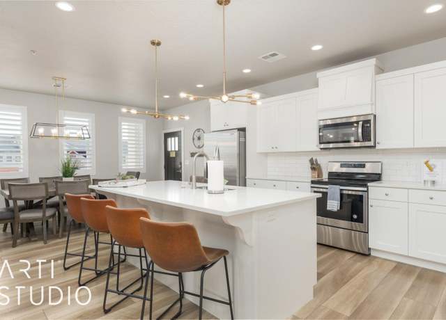 Property at 3980 S Jackson Dr #6, Washington, UT 84780, 2 beds, 3 baths