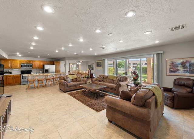 Property at 1845 W Canyon View Dr #1605, St George, UT 84770, 4 beds, 3 baths