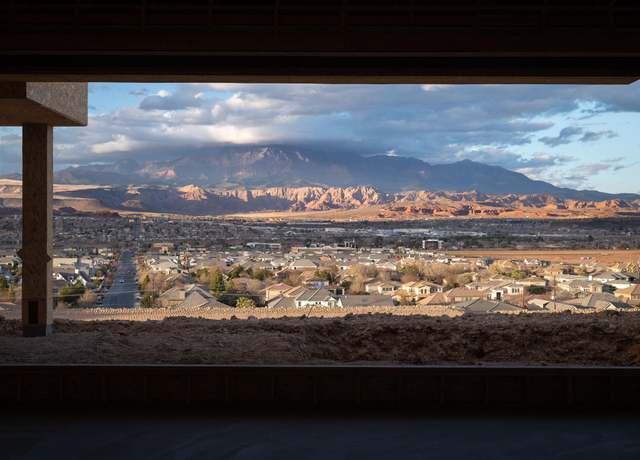 Property at 2784 E Gneiss Dr, St George, UT 84790, 4 beds, 4 baths