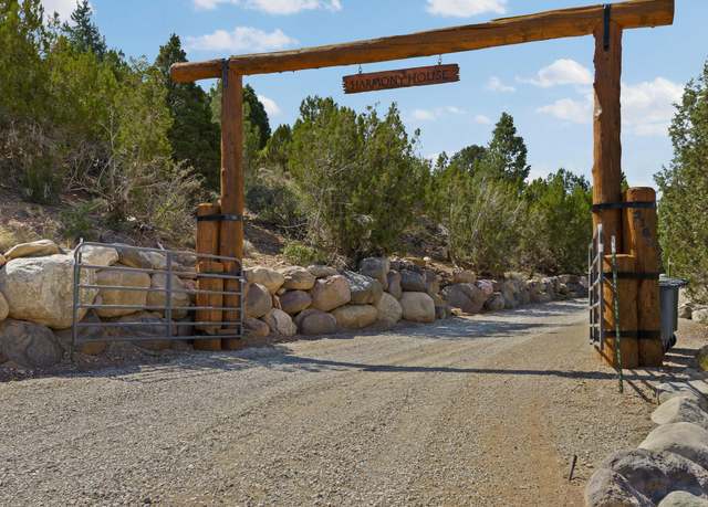 Property at 2163 2800 E, New Harmony, UT 84757, 4 beds, 3 baths