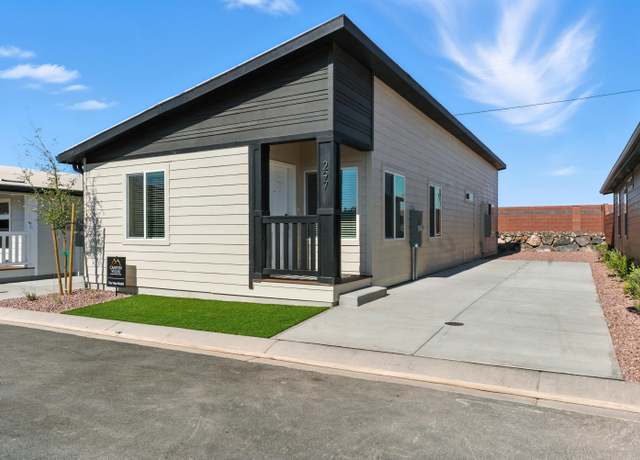 Property at 297 N Sunview Ln, Hurricane, UT 84737, 3 beds, 2 baths