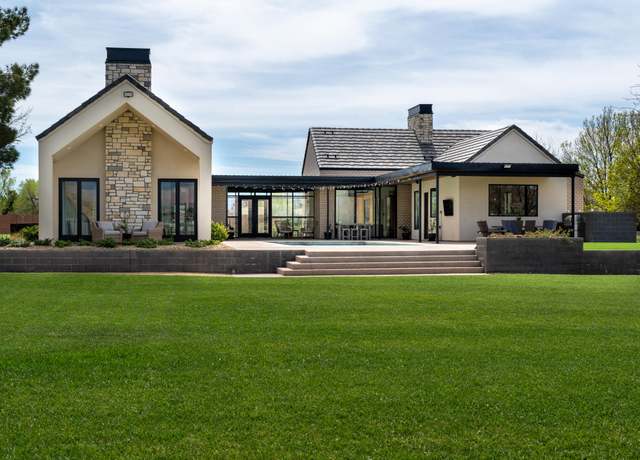 Property at 2704 S 300 E, Washington, UT 84780, 6 beds, 7 baths