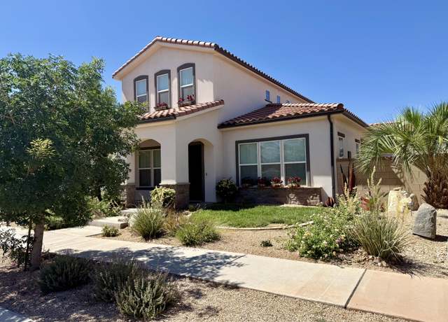 Property at 754 W Claystone Dr, St George, UT 84790, 4 beds, 4 baths