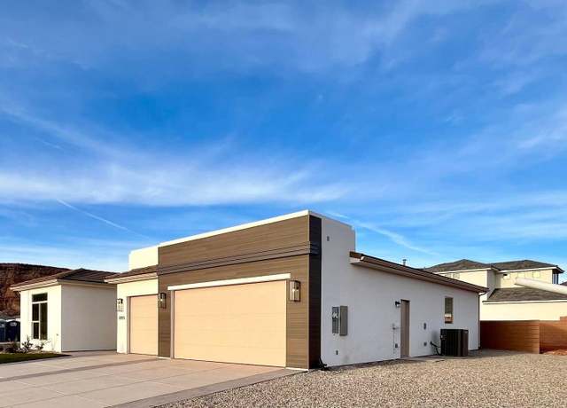 Property at 2923 E Smith Creek Dr, Washington, UT 84780, 3 beds, 2 baths