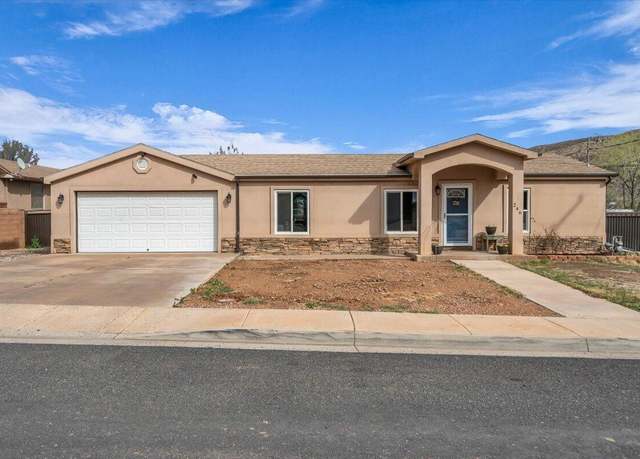 Property at 246 N 200 W, Hurricane, UT 84737, 3 beds, 2 baths