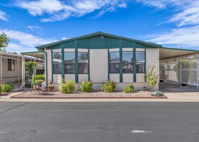 Property at 1360 N Dixie Downs Rd #5, St George, UT 84770, 2 beds, 2 baths