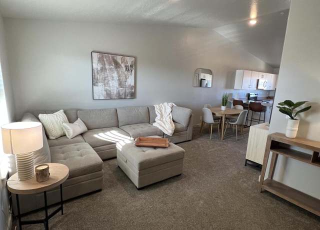 Property at 184 N Lone Rock Dr Unit B405, Hurricane, UT 84737, 2 beds, 1 bath