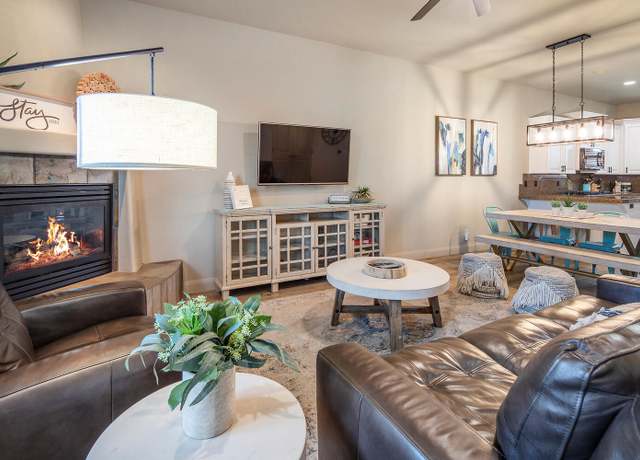 Property at 1839 W Canyon View Dr #103, St George, UT 84770, 2 beds, 2 baths