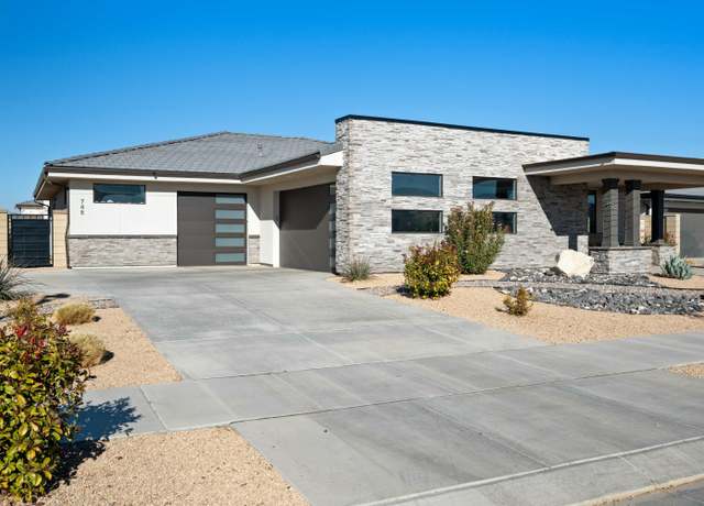 Property at 748 W Rust Bluff Dr, St George, UT 84790, 3 beds, 3 baths