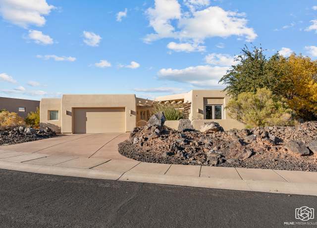 Property at 19 Boulder Cir, Santa Clara, UT 84765, 4 beds, 3 baths