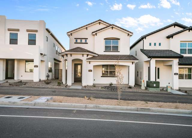 Property at 636 Juniper Dr, St George, UT 84790, 4 beds, 3 baths