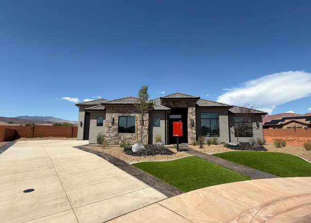 Property at 562 S Harmony Cir, Ivins, UT 84738, 4 beds, 3 baths