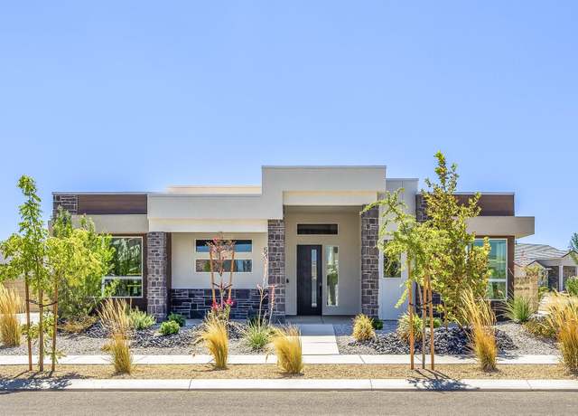 Property at 581 W Cypress Umber Dr, St George, UT 84790, 3 beds, 3 baths