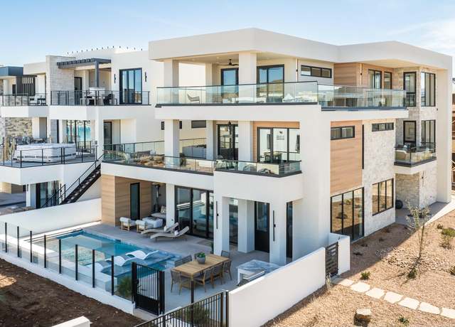 Property at 914 Sapphire Sky Ln, St George, UT 84790, 6 beds, 8 baths