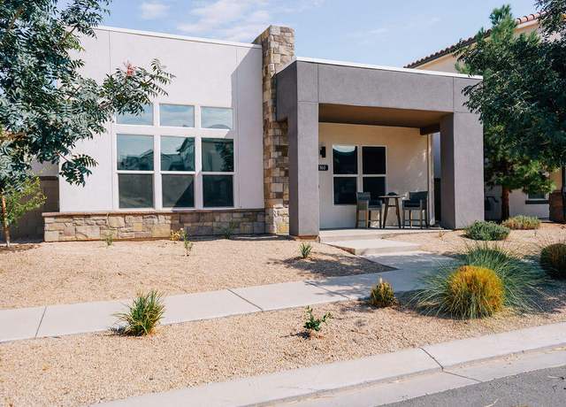 Property at 760 W Claystone Dr, St George, UT 84790, 4 beds, 3 baths