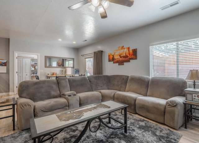 Property at 628 N 100 E, La Verkin, UT 84745, 3 beds, 2 baths