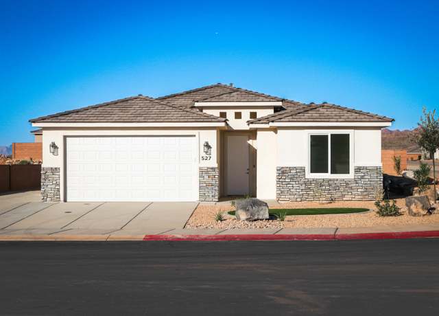 Property at 527 N 3025 W, Hurricane, UT 84737, 4 beds, 2 baths