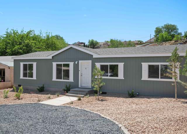 Property at 821 N Main St, Hurricane, UT 84737, 4 beds, 2 baths