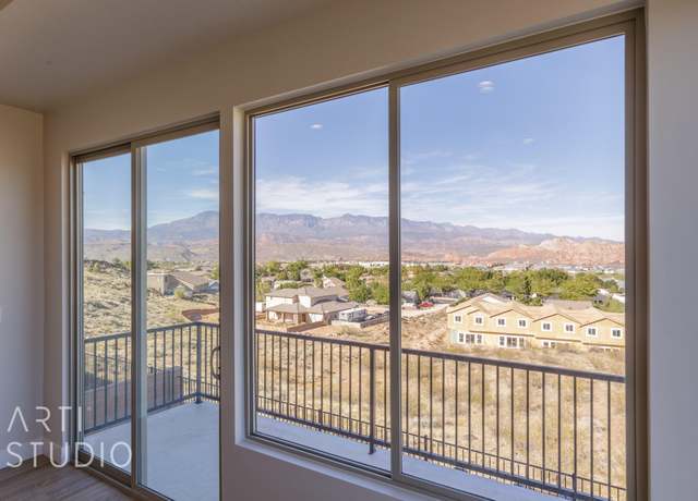 Property at 2078 W 320 S #44, Hurricane, UT 84737, 4 beds, 3 baths