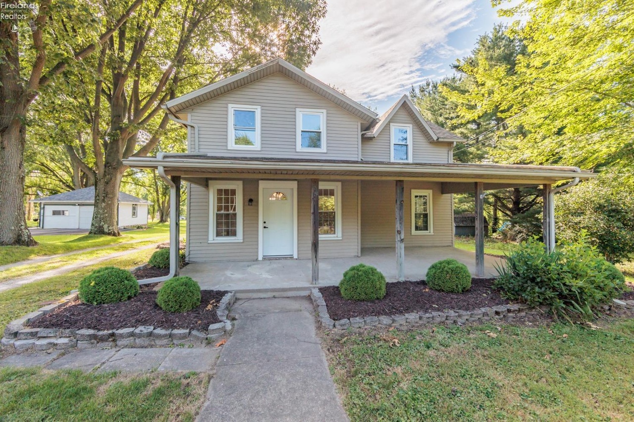 54 South St, Berlin Heights, OH 44814 | MLS# 20242343 | Redfin