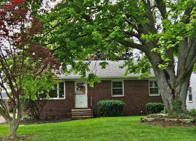 Property at 3811 Matthes Ave, Sandusky, OH 44870, 3 beds, 1 bath