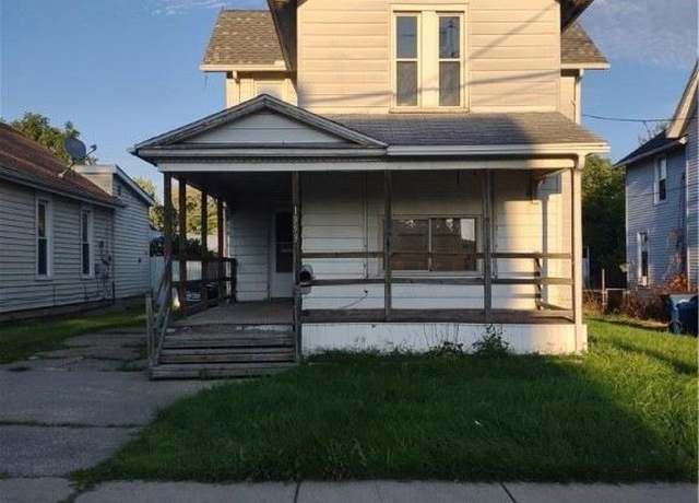 Property at 734 Oak St, Toledo, OH 43605, 3 beds, 1 bath