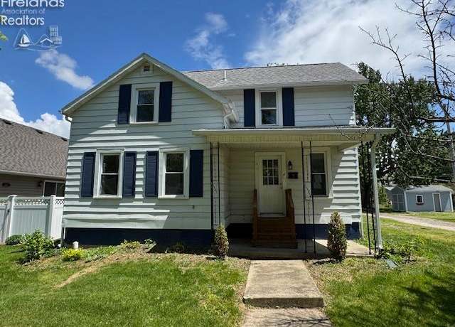 Property at 413 Adams St, Port Clinton, OH 43452, 3 beds, 1.5 baths