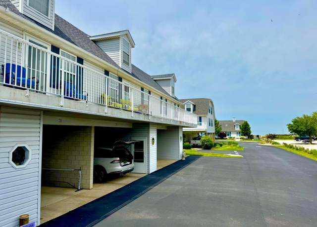 Property at 71 N Schooner Point Dr, Port Clinton, OH 43452, 2 beds, 2 baths