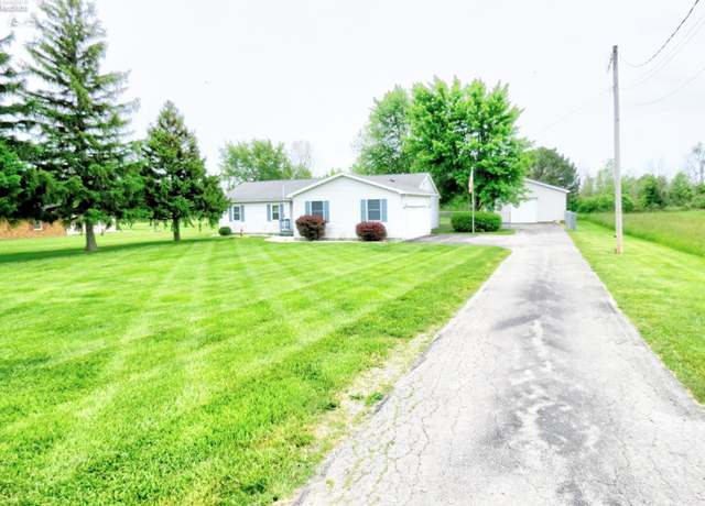 Property at 1560 W Fremont Rd, Port Clinton, OH 43452, 3 beds, 2 baths