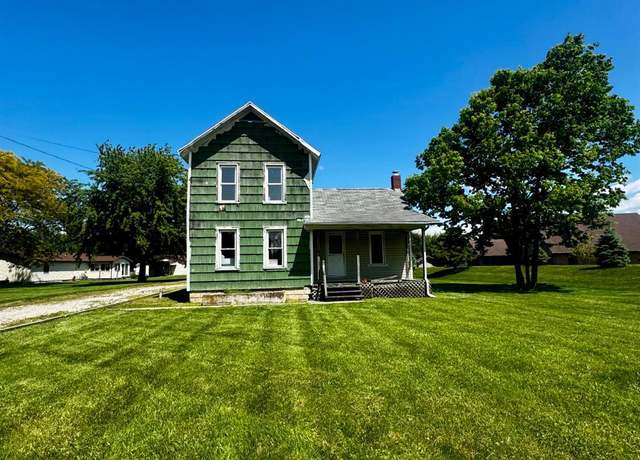Property at 2009 NW Catawba Rd, Port Clinton, OH 43452, 2 beds, 1 bath