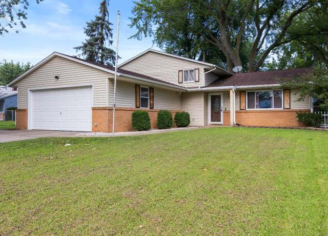 Property at 2911 E Perkins Ave, Sandusky, OH 44870, 4 beds, 1.5 baths
